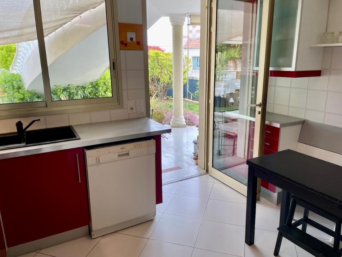 Rez De Jardin De 65M2 Dans Villa A Nizza Esterno foto