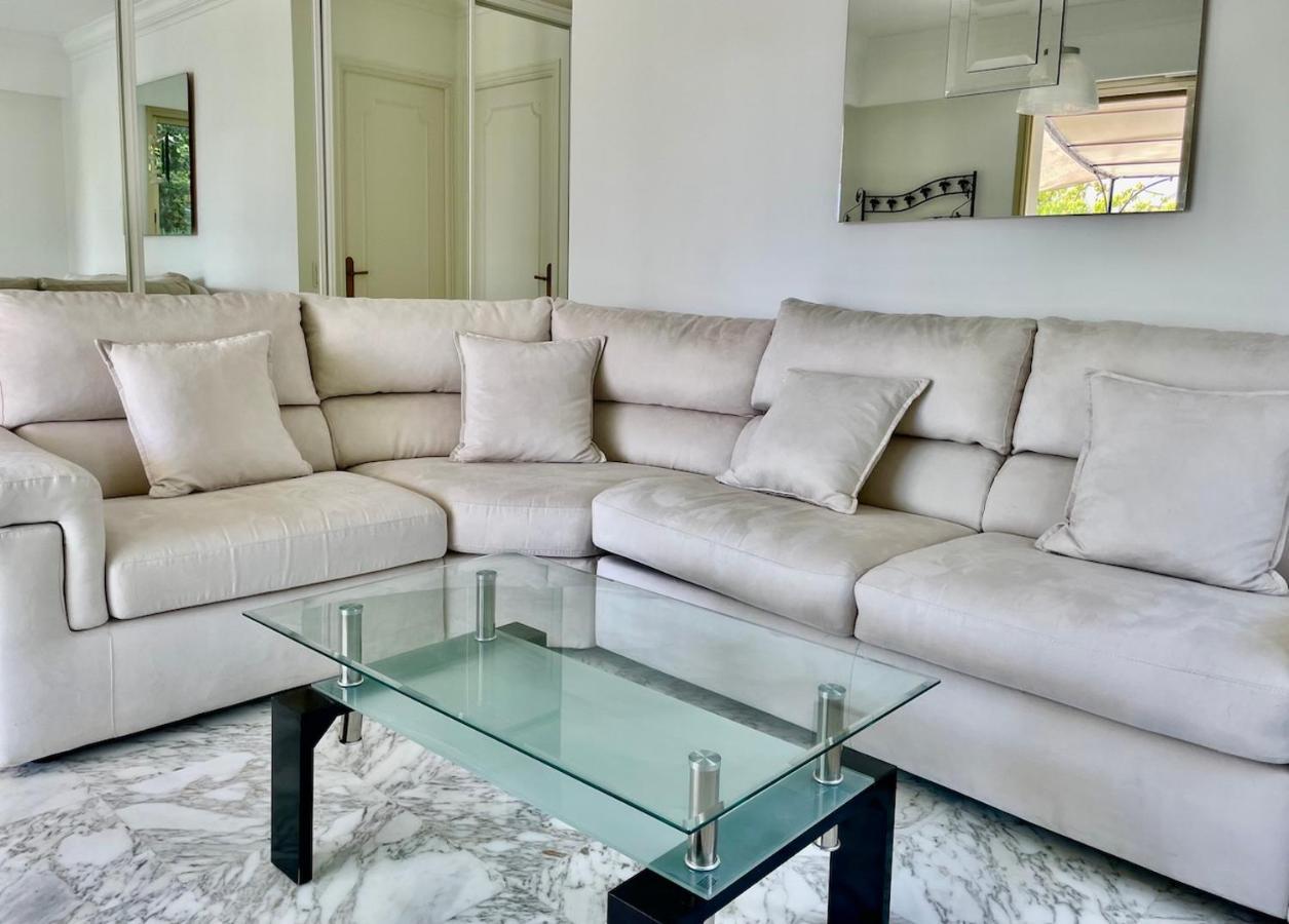 Rez De Jardin De 65M2 Dans Villa A Nizza Esterno foto
