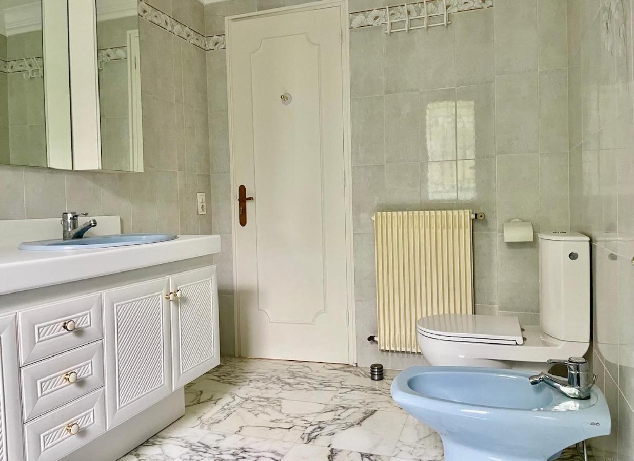 Rez De Jardin De 65M2 Dans Villa A Nizza Esterno foto